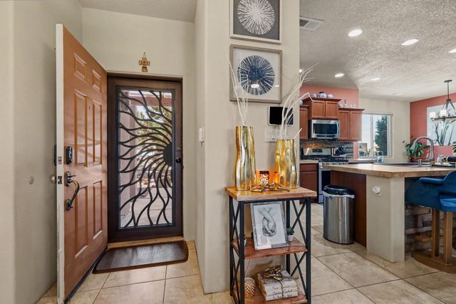 43 Canto Del Pajaro, Santa Fe, NM 87508