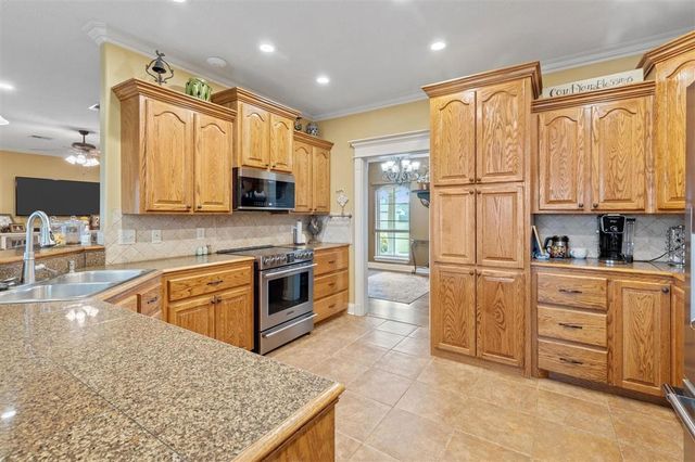 2419 Tay Tay Drive, Lake Charles, LA 70611