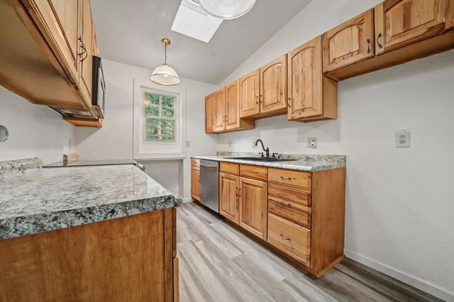 3105 Ridgecrest Way, Pollock Pines, CA 95726