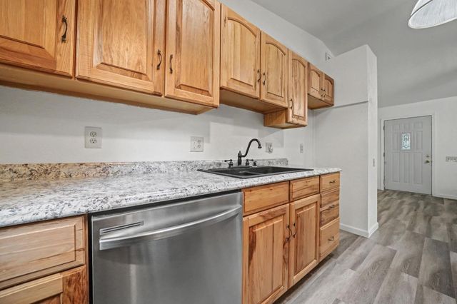 3105 Ridgecrest Way, Pollock Pines, CA 95726