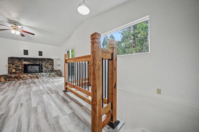 3105 Ridgecrest Way, Pollock Pines, CA 95726