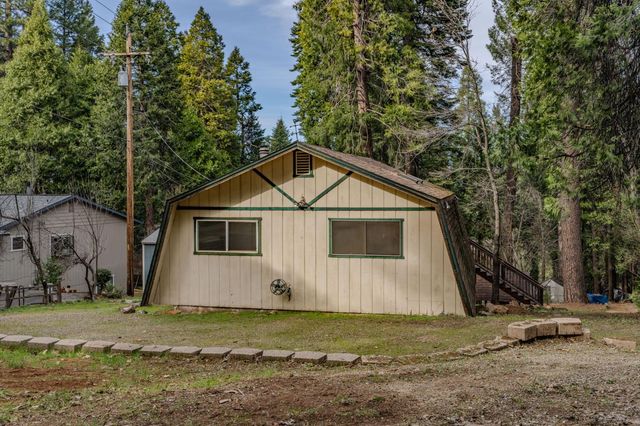 3105 Ridgecrest Way, Pollock Pines, CA 95726