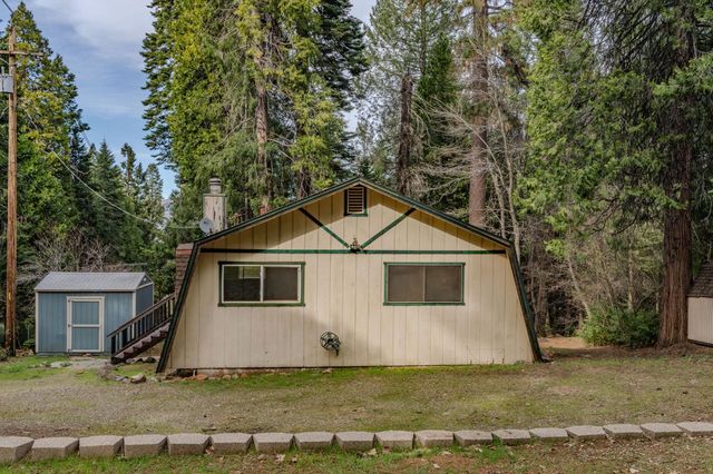 3105 Ridgecrest Way, Pollock Pines, CA 95726