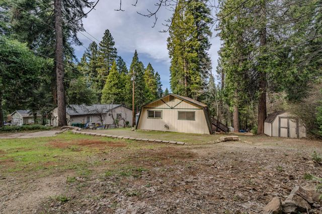 3105 Ridgecrest Way, Pollock Pines, CA 95726
