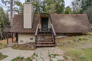 3105 Ridgecrest Way, Pollock Pines, CA 95726