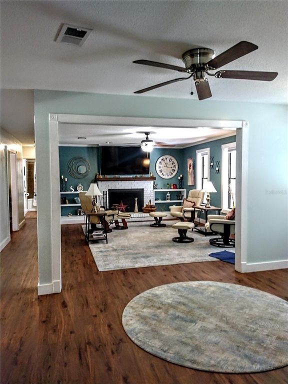 Image 21 of property listing at 13 GRACIE ROAD, Debary, FL 32713