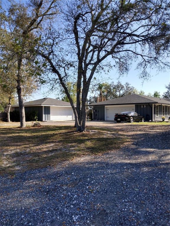 Image 4 of property listing at 13 GRACIE ROAD, Debary, FL 32713