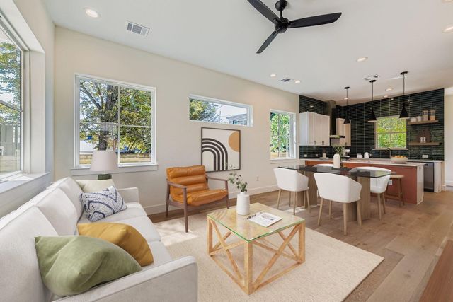 4712 S Forest DR, Austin, TX 78745