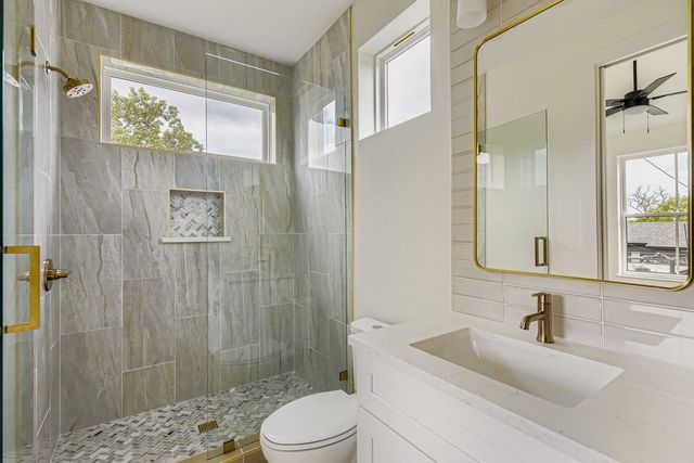 4712 S Forest DR, Austin, TX 78745