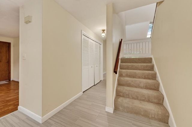 68 Trout Farm Ln, Duxbury, MA 02332