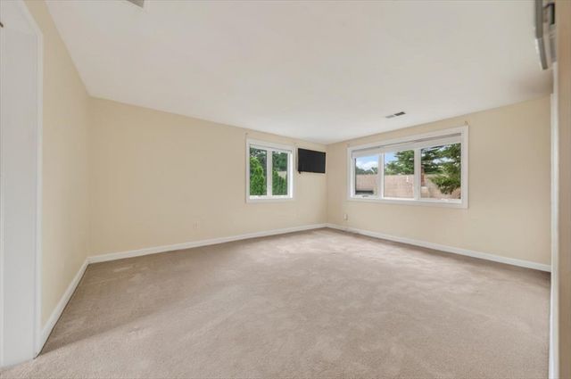 68 Trout Farm Ln, Duxbury, MA 02332