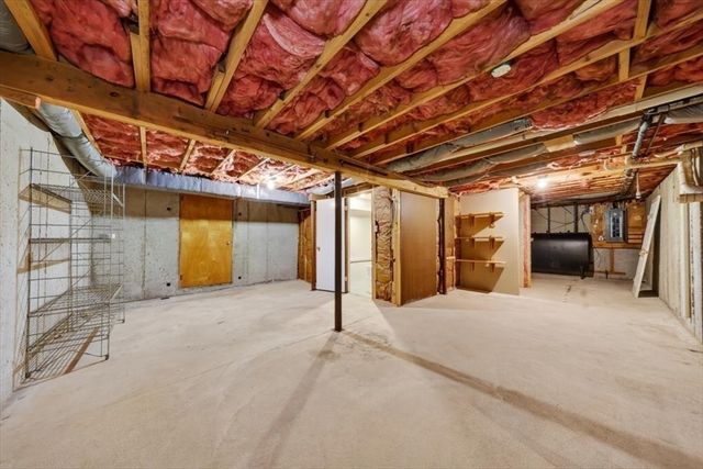 68 Trout Farm Ln, Duxbury, MA 02332