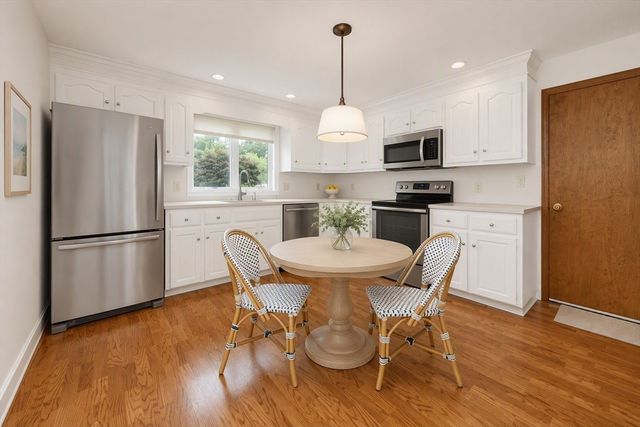68 Trout Farm Ln, Duxbury, MA 02332