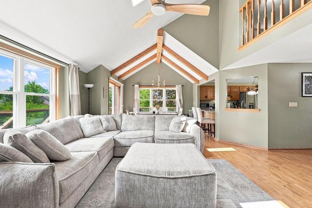 3725 S Joseph ROAD, New Berlin, WI 53151