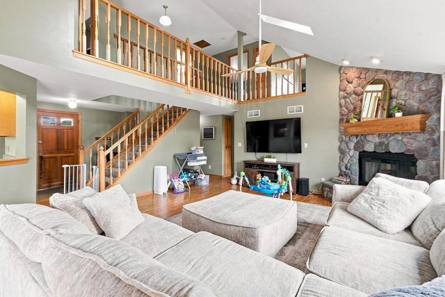 3725 S Joseph ROAD, New Berlin, WI 53151