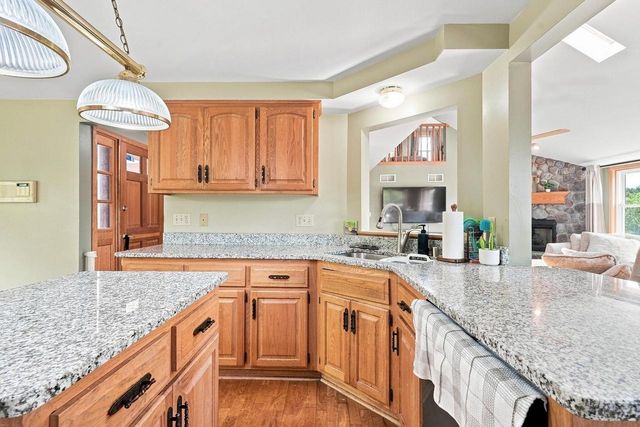 3725 S Joseph ROAD, New Berlin, WI 53151