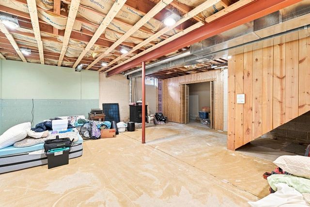 3725 S Joseph ROAD, New Berlin, WI 53151