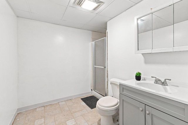 3725 S Joseph ROAD, New Berlin, WI 53151