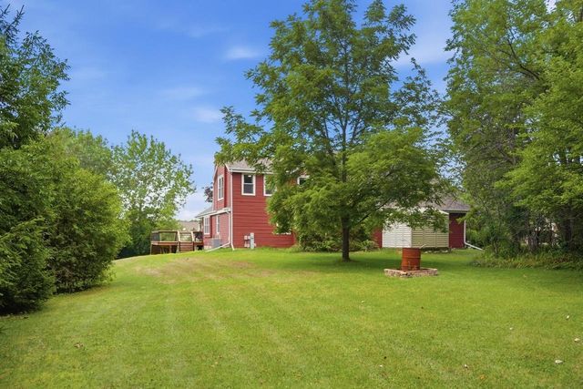 3725 S Joseph ROAD, New Berlin, WI 53151