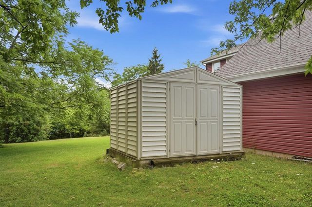 3725 S Joseph ROAD, New Berlin, WI 53151