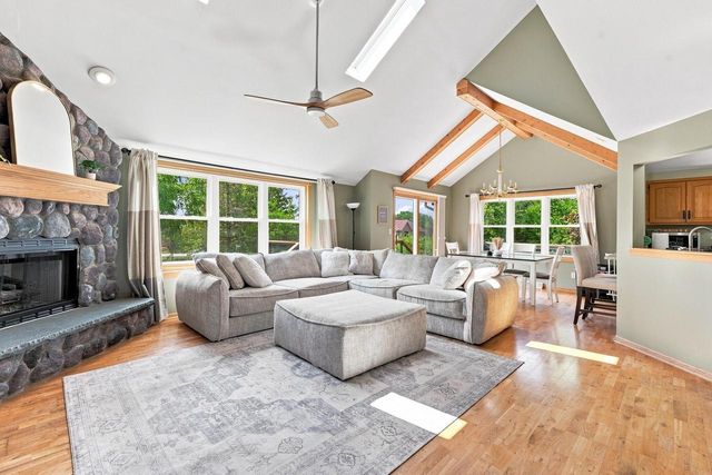 3725 S Joseph ROAD, New Berlin, WI 53151