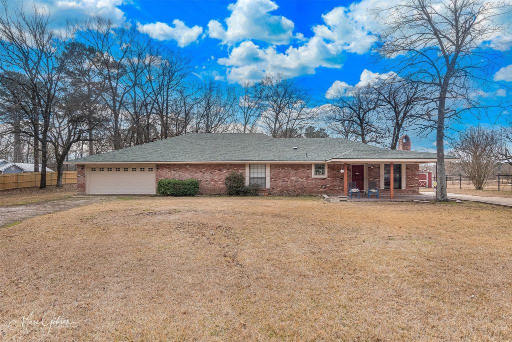 7195 Bickham Road, Shreveport, LA 71107