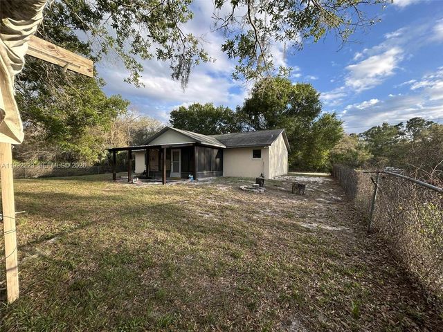 3137 Carlton Avenue, Lake Placid, FL 33852