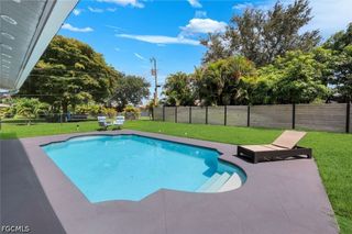 2212 SE 7th ST, Cape Coral, FL 33990