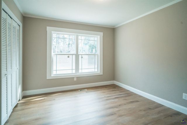 618 Westview Dr, Fort Valley, GA 31030