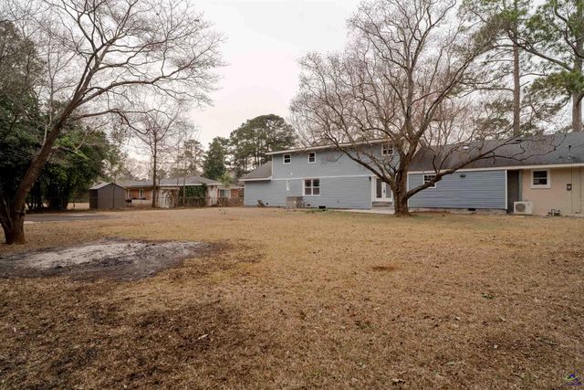 618 Westview Dr, Fort Valley, GA 31030