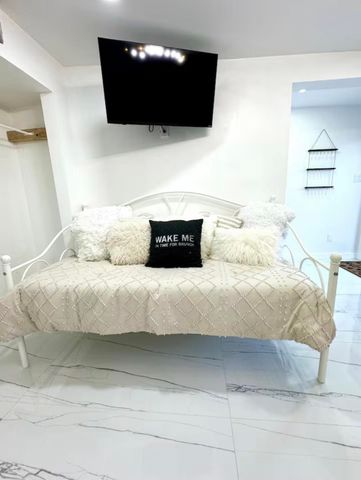 1433 NE 53rd Court, Pompano Beach, FL 33064