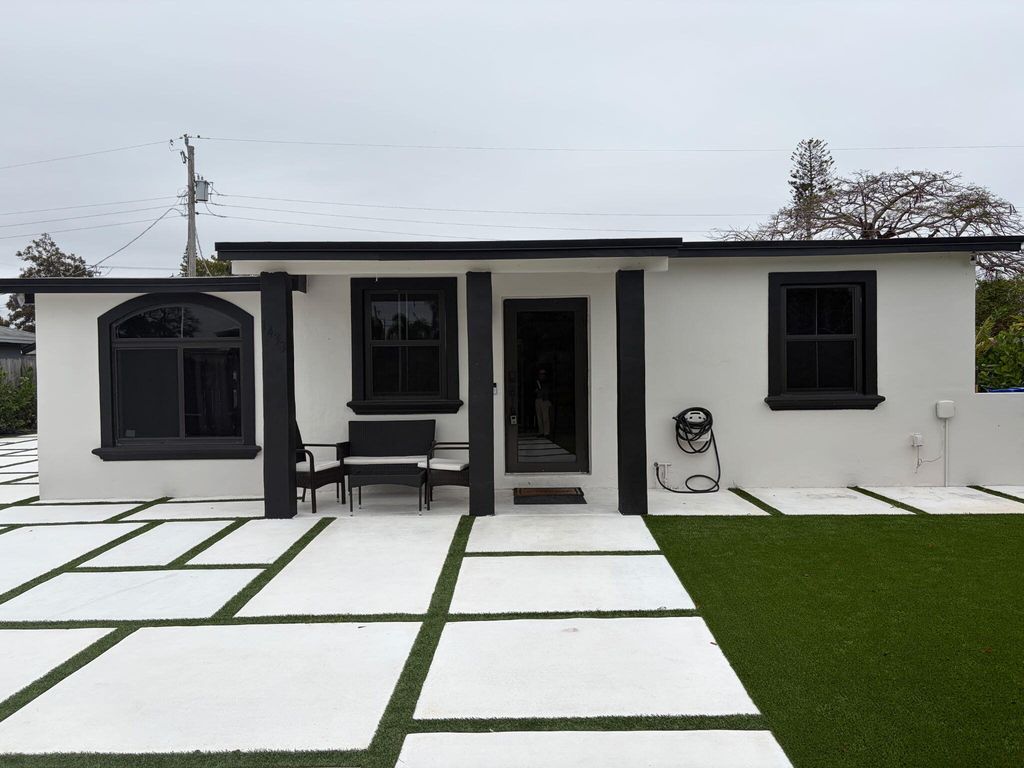 1433 NE 53rd Court, Pompano Beach, FL 33064