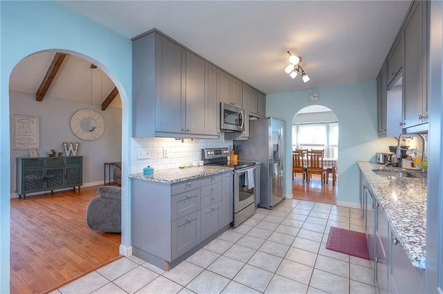 13412 Highview Drive, Kearney, MO 64060