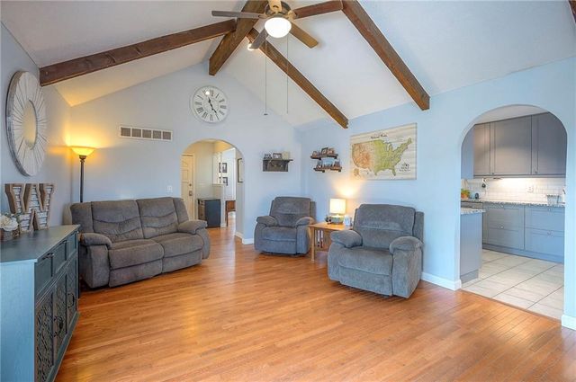 13412 Highview Drive, Kearney, MO 64060