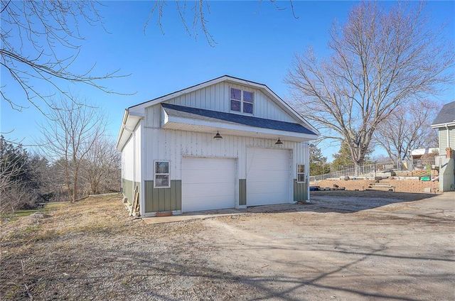 13412 Highview Drive, Kearney, MO 64060