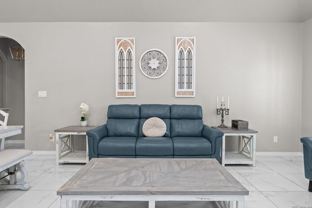 8116 Ventura, Selma, TX 78154