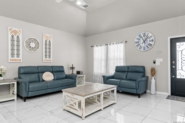 8116 Ventura, Selma, TX 78154