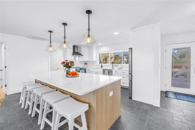 2890 ALTON DRIVE, St Pete Beach, FL 33706