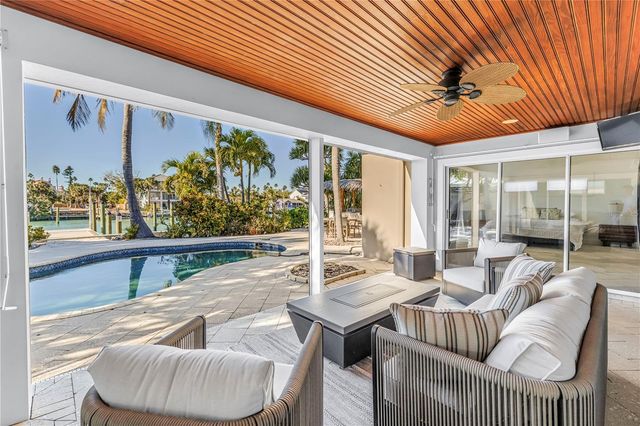 2890 ALTON DRIVE, St Pete Beach, FL 33706