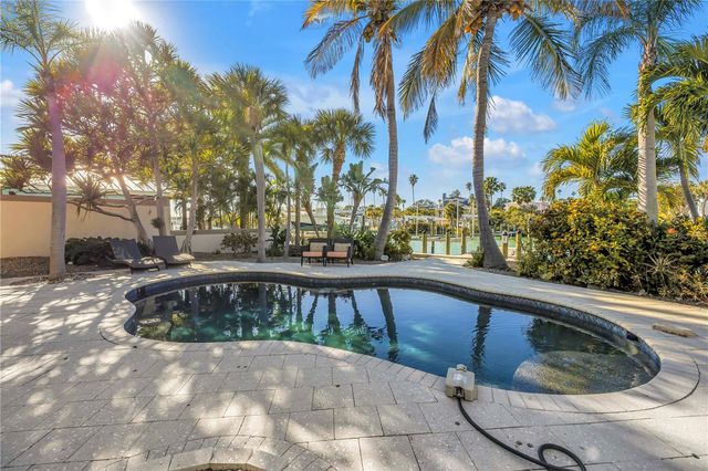 2890 ALTON DRIVE, St Pete Beach, FL 33706