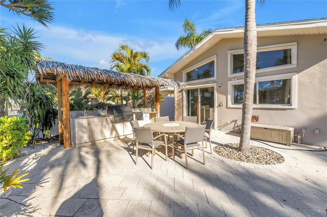 2890 ALTON DRIVE, St Pete Beach, FL 33706