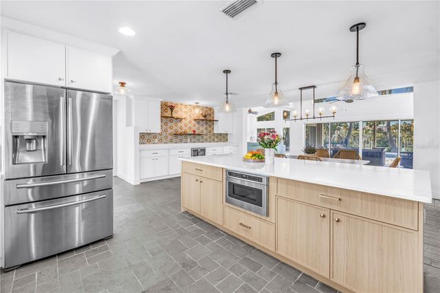 2890 ALTON DRIVE, St Pete Beach, FL 33706