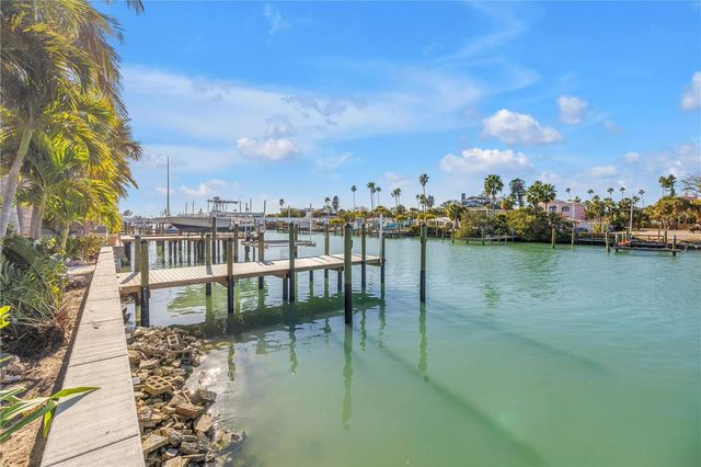 2890 ALTON DRIVE, St Pete Beach, FL 33706