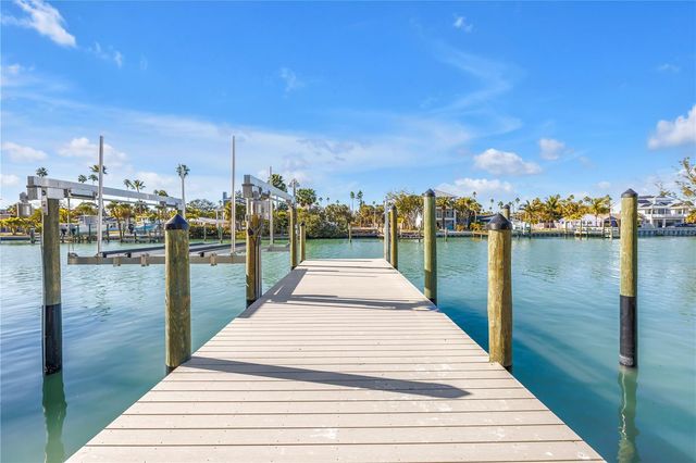 2890 ALTON DRIVE, St Pete Beach, FL 33706