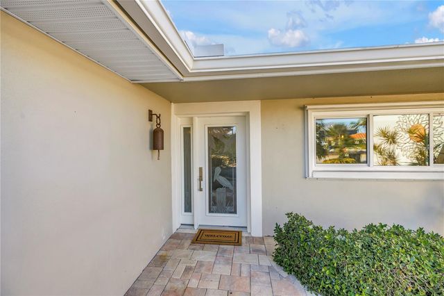 2890 ALTON DRIVE, St Pete Beach, FL 33706