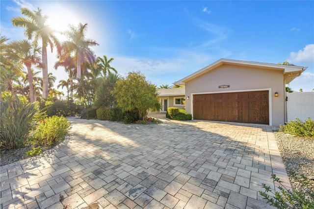 2890 ALTON DRIVE, St Pete Beach, FL 33706