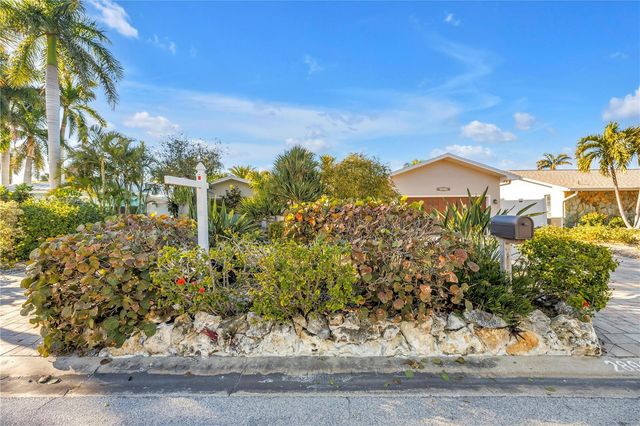 2890 ALTON DRIVE, St Pete Beach, FL 33706