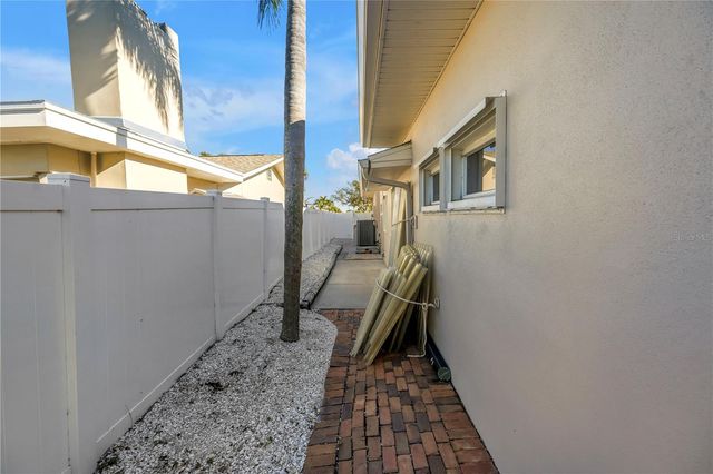 2890 ALTON DRIVE, St Pete Beach, FL 33706