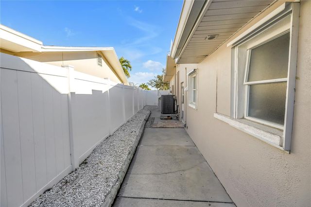 2890 ALTON DRIVE, St Pete Beach, FL 33706