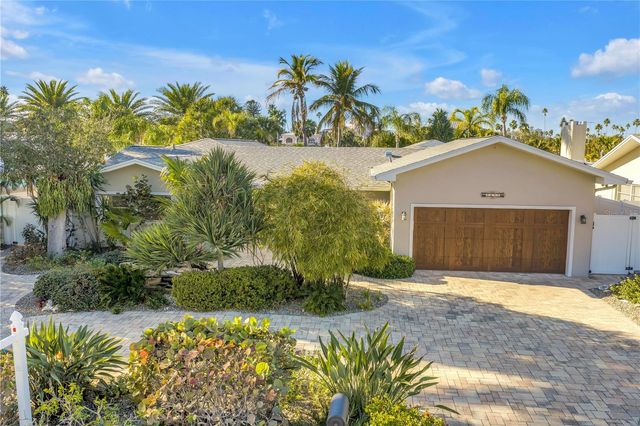 2890 ALTON DRIVE, St Pete Beach, FL 33706